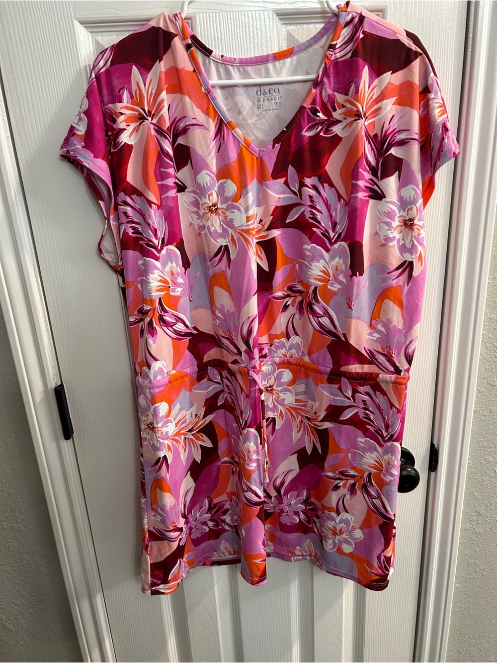 D&Co Beach Swim Cover-Up Dress Women's Sz large Floral V-Neck Stretch Drawstring